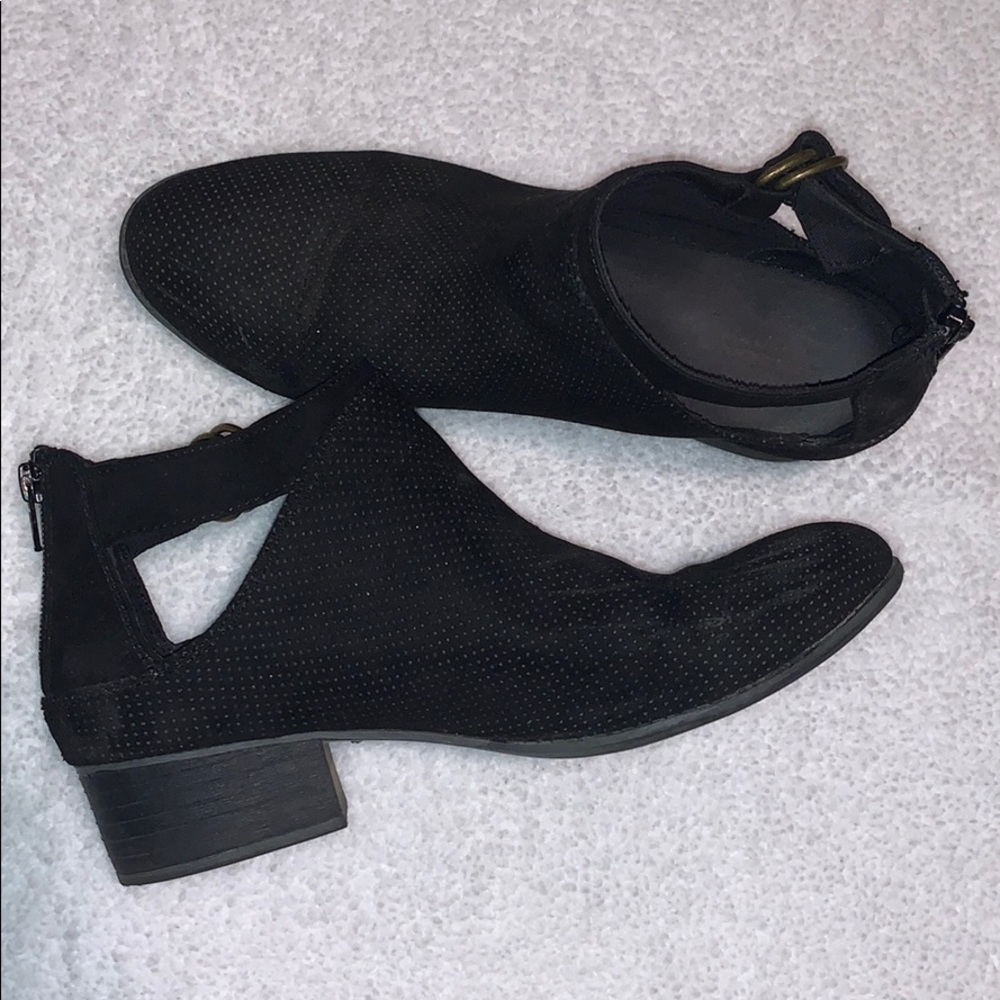 Black Arizona Ankle Boots